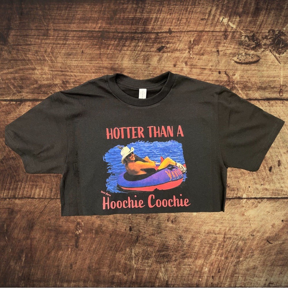 Hotter than a hoochie coochie Alan jackson crop top S-3X available. Brand new.